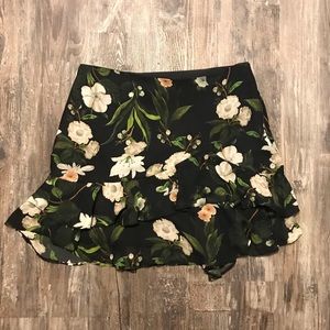 Floral ruffle skirt in EUC
